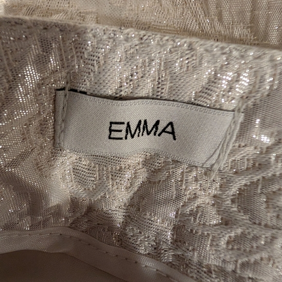 NWT Liz Claiborne Emma Ankle slim straight pants Women's 10 Cream shimmer - Picture 8 of 9